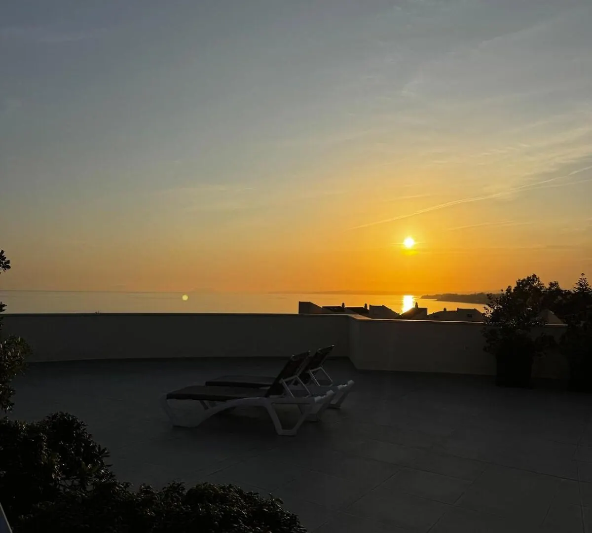Luxury On The Beach & Infinity Pool, Marbella 埃斯特波纳