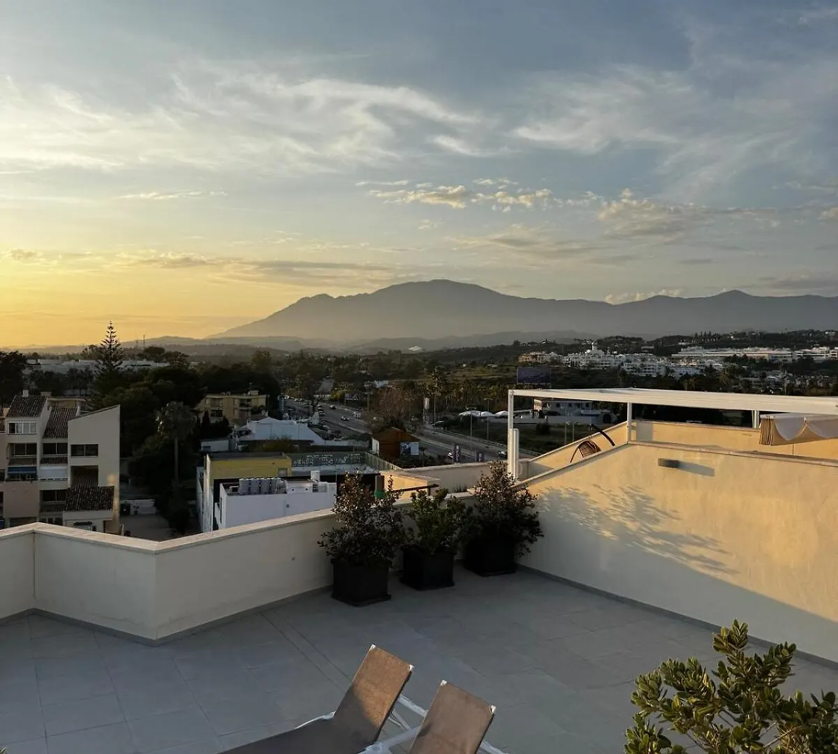 Apartment Luxury On The Beach & Infinity Pool, Marbella Estepona